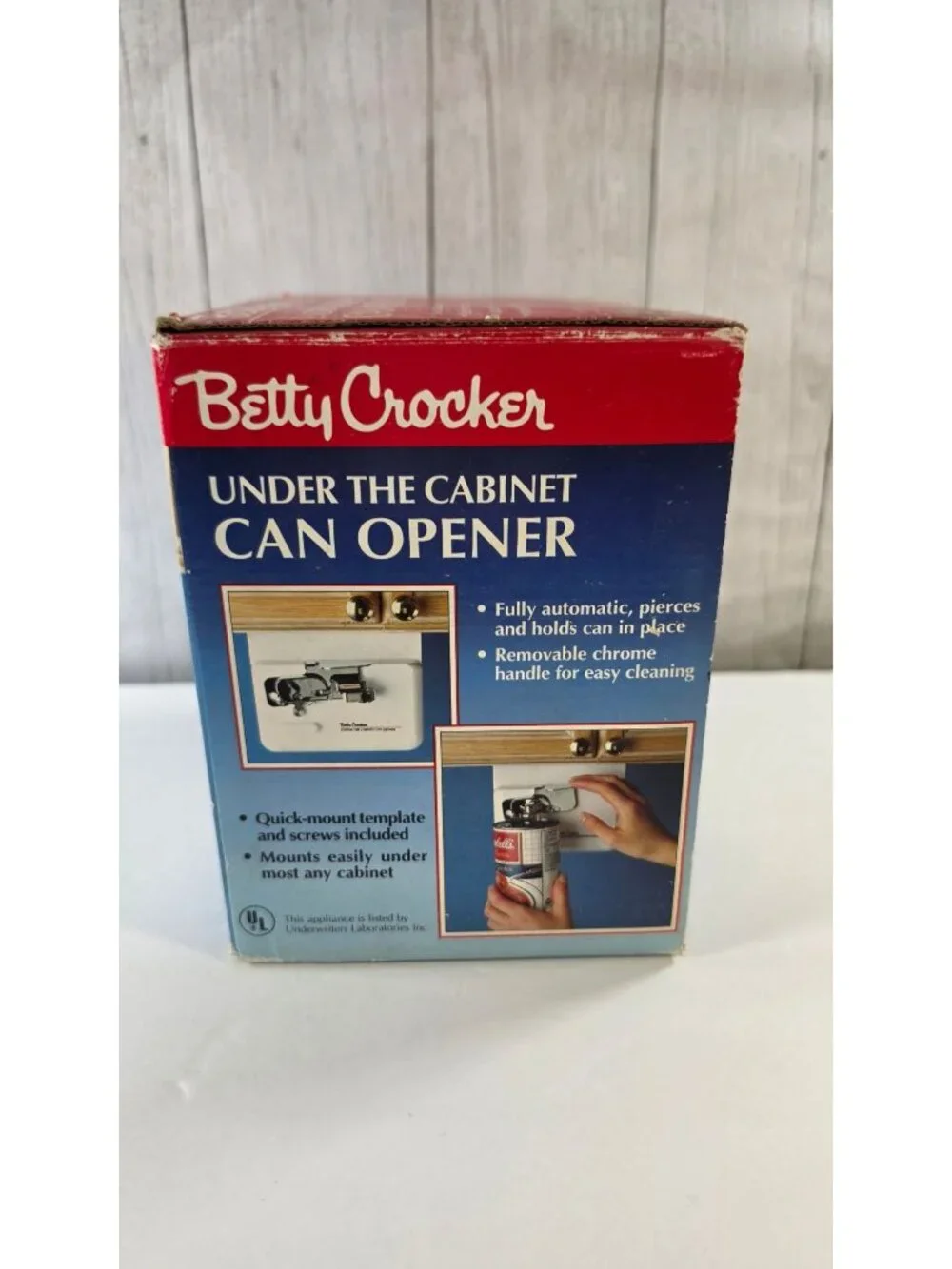 NEW IN BOX BETTY CROCKER UNDER THE CABINET CAN OPENER BC 1108 SPACEMAKER VINTAGE